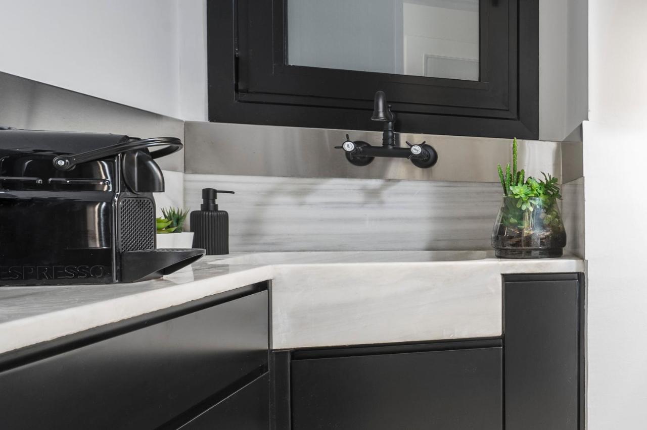 Luxury 2 Bdroom Apt- Megaro Mousikis เอเธนส์ ภายนอก รูปภาพ